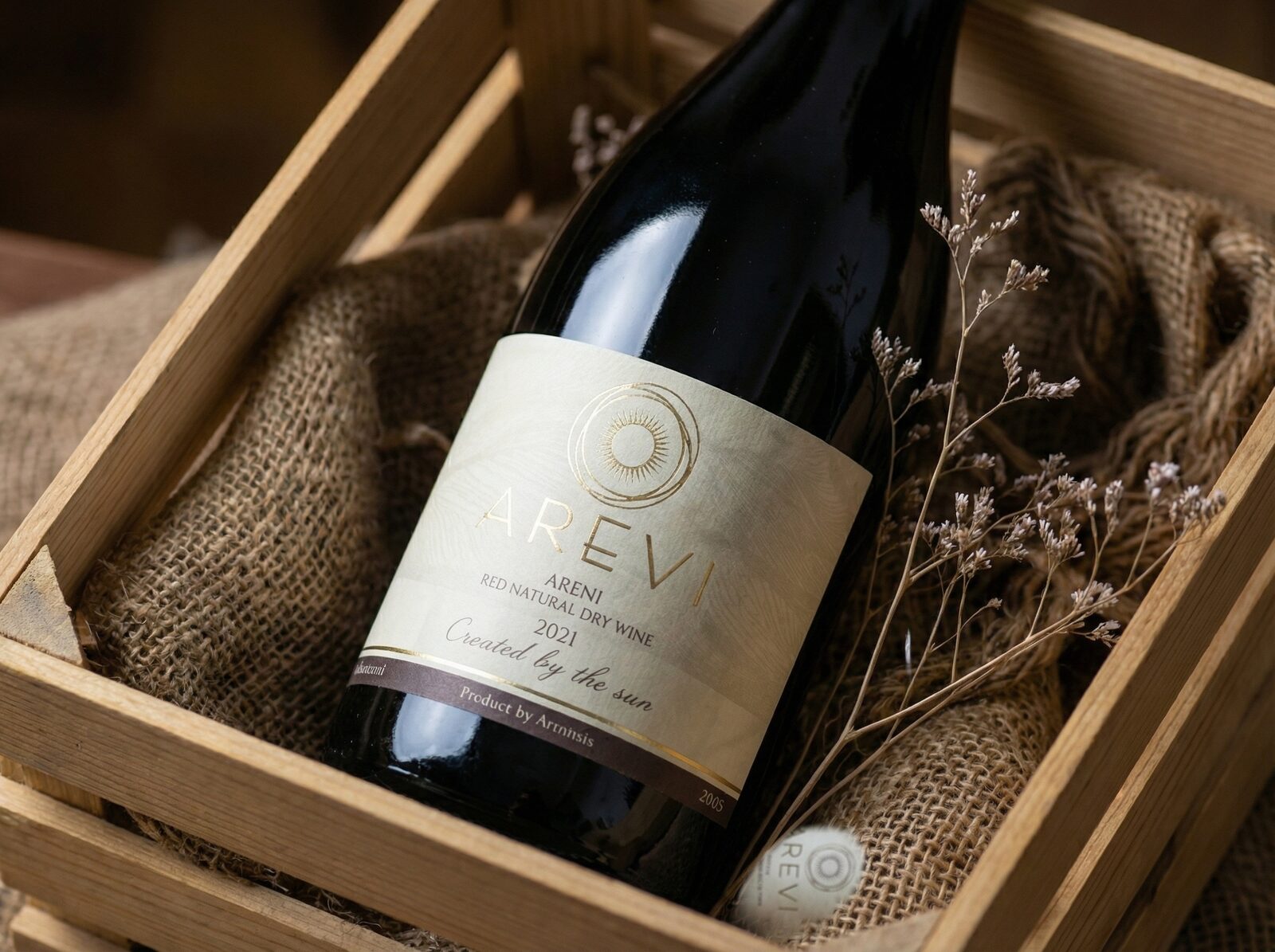 Arevi in burlap crate